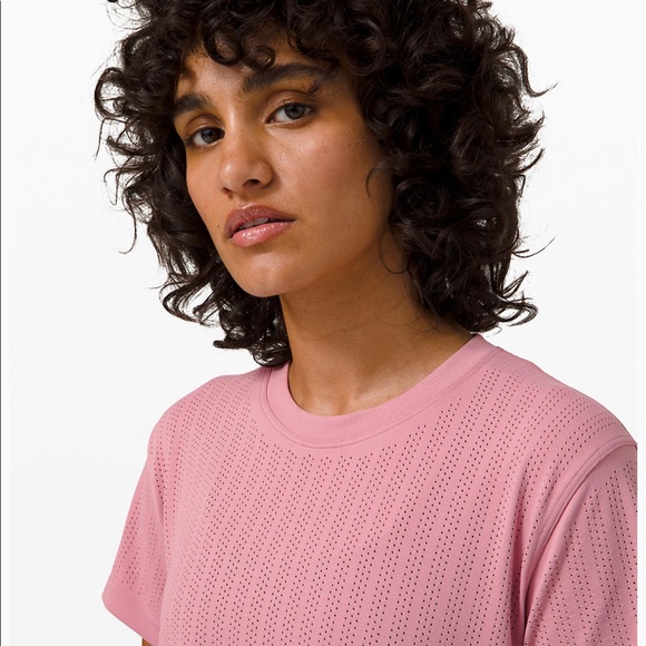 Lululemon Train to Be Short Sleeve - Picture 4 of 7